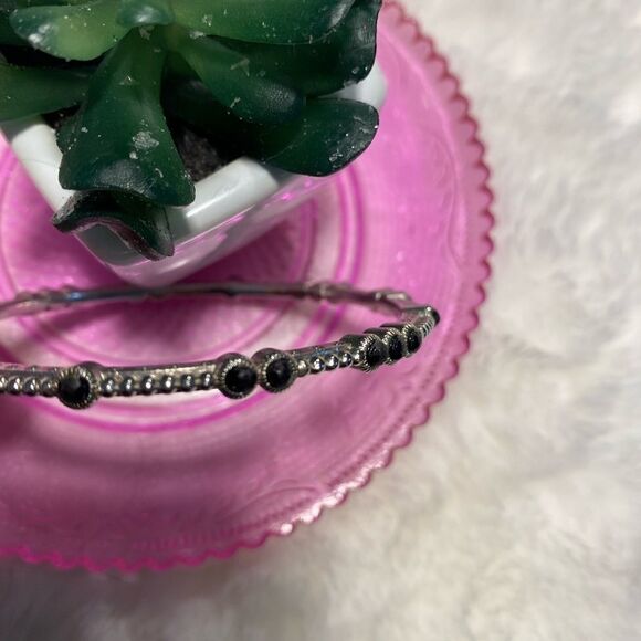 EUC Beautiful Art Deco Bracelet. - Picture 4 of 10